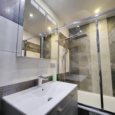 Apartment Estrella Design & *